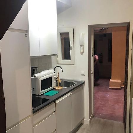 Апартаменти Tesorito, Estudio Individual En Malasana, Bajo Pequeno En Calle Del Tesoro Мадрид Екстер'єр фото